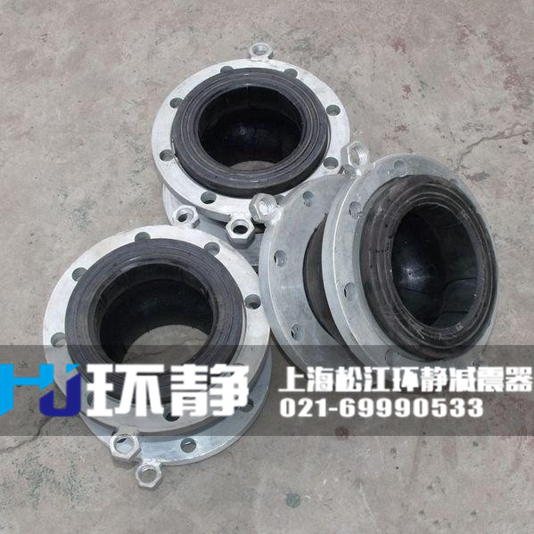 香港九龍佐敦<a href=http://www.lawcollege.com.cn/products/xiangjiaojietou/function/180.html target=_blank class=infotextkey>耐油橡膠接頭</a>的實(shí)際安裝圖 /></p><h3>零部件材料</h3>
<table cellspacing=