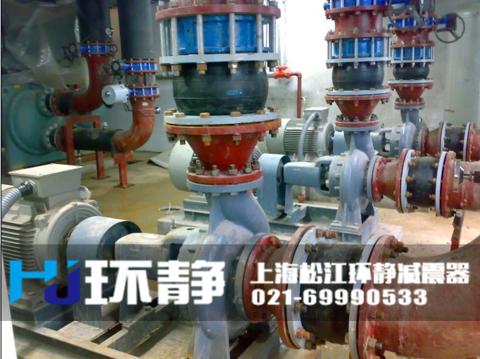 DN50小型供水管道專用<a href=http://www.lawcollege.com.cn target=_blank class=infotextkey>橡膠接頭</a>